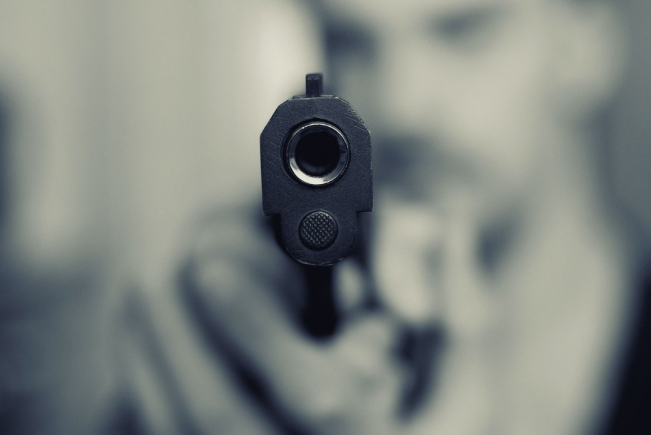 В Мурино мужчину убили тремя выстрелами из пистолета