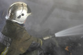На северо-востоке Петербурга более 20 пожарных тушат гаражи