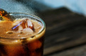 Диетолог раскрыла опасность напитков со льдом