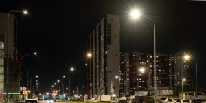 Проспект Патриотов осветили 86 фонарей нового поколения