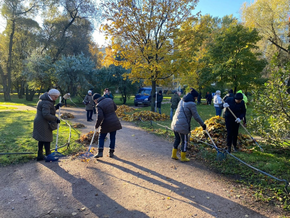 В субботнике приняли участие более 200 тыс. петербуржцев