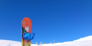 Костомаров опубликовал видео, как катается на сноуборде 