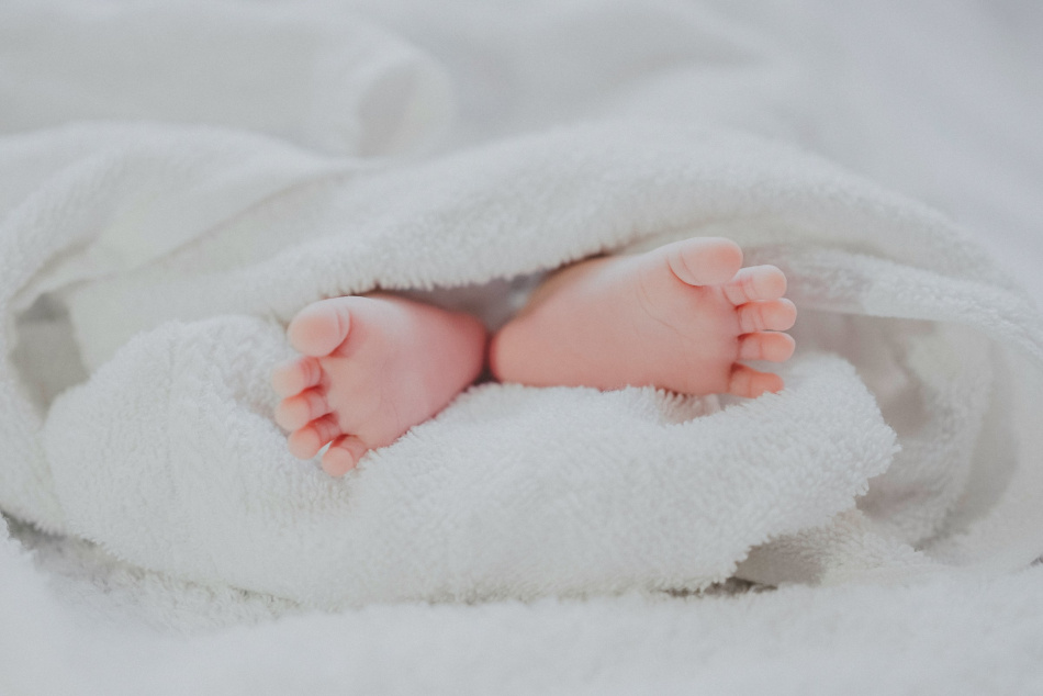 В Петербурге двойняшек госпитализировали после домашних родов